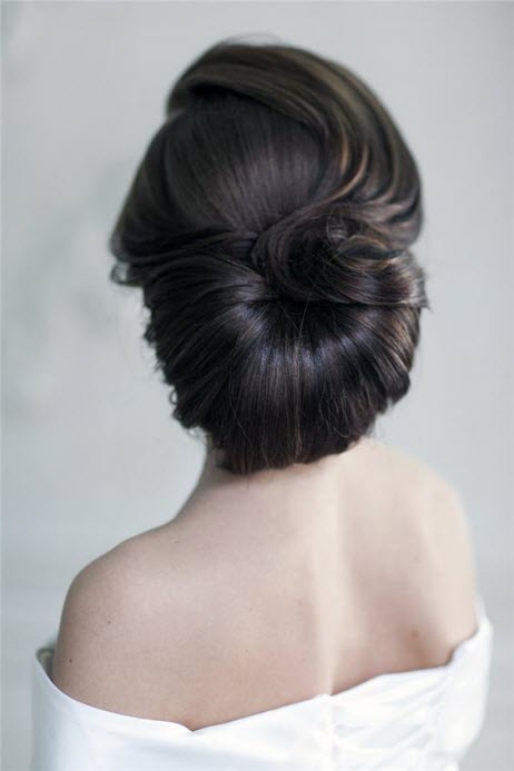 Coiffure de mariage - chignon volumineux