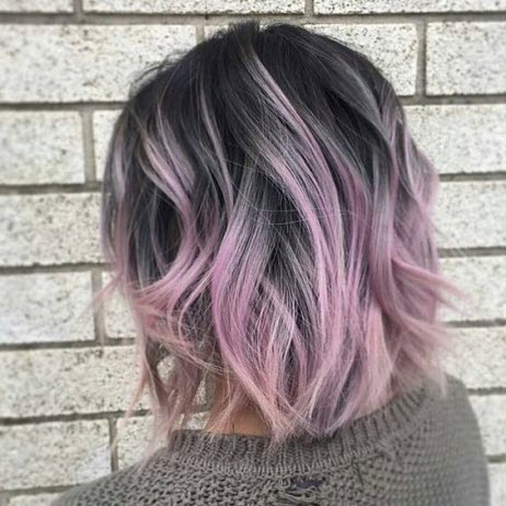 Photo de rose, coloration de cendres dans le style du balayage