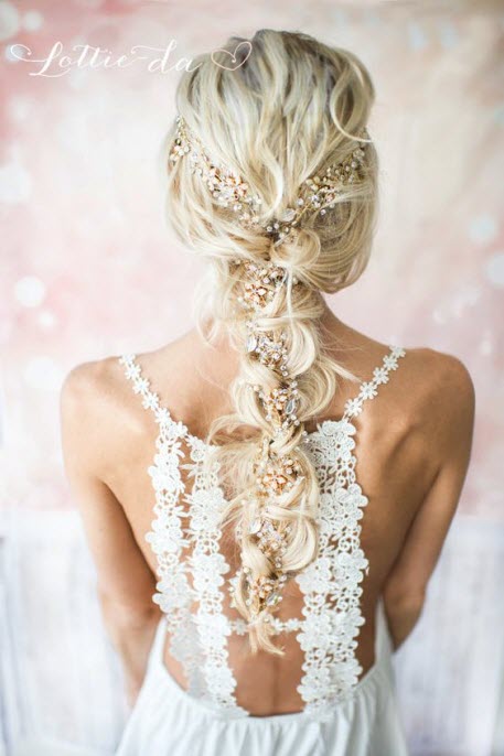 Coiffures de mariage : tressage pour cheveux longs