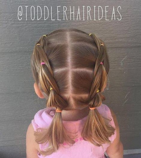 Coiffure à l'école pour cheveux courts